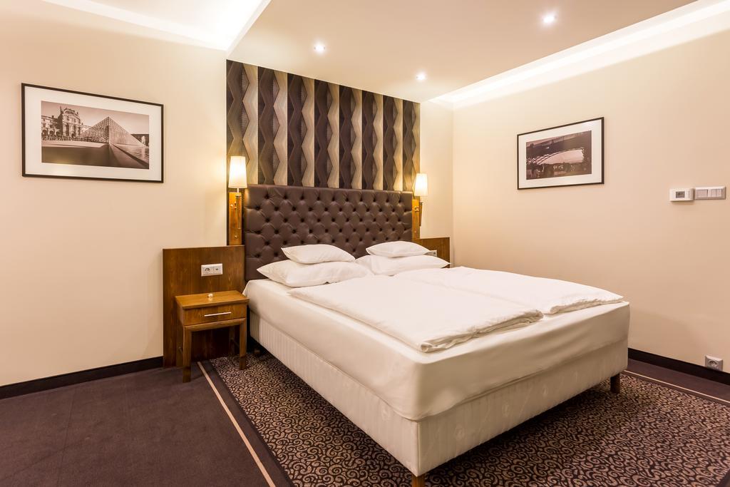Szonyi Garden Hotel Pest Budapest Luaran gambar