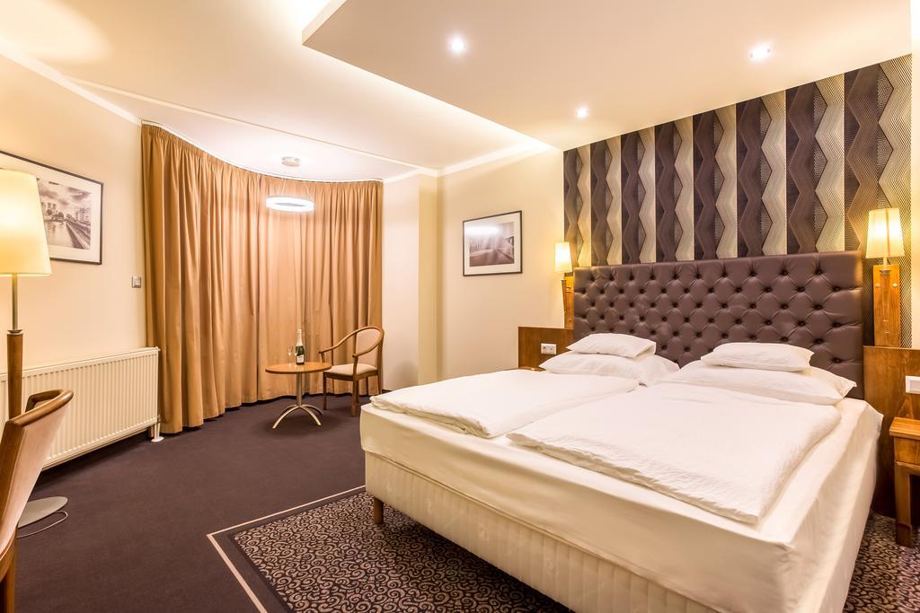 Szonyi Garden Hotel Pest Budapest Luaran gambar