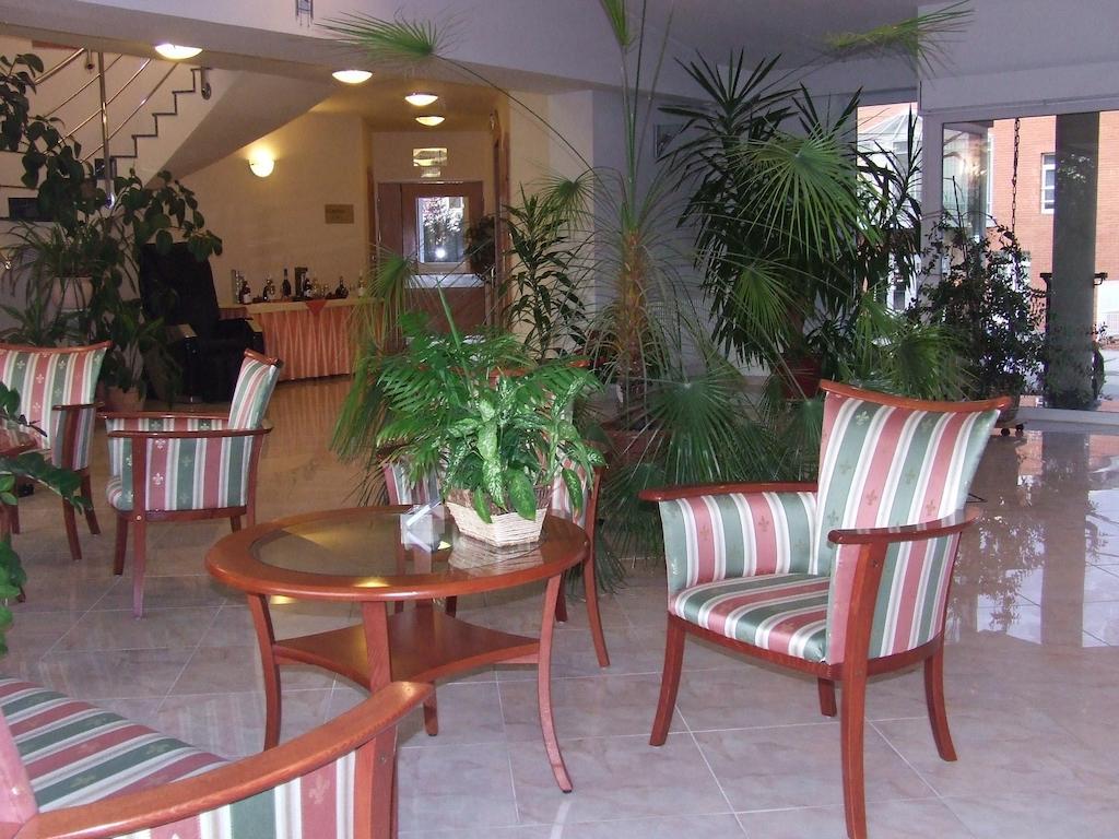 Szonyi Garden Hotel Pest Budapest Luaran gambar